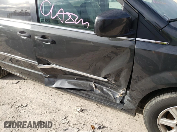 2012 Chrysler Town & Country Touring with VIN 2C4RC1BG8CR299908, listed as a Copart auction lot 37181562 with 95,287 mi miles and Salvage Title. Bid and sale history available at DreamBid. Image 9.