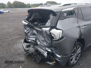 2018 GMC Terrain Denali с VIN 3GKALXEX7JL407252, выставлен на аукционе IAAI как лот 42358220 с пробегом 83 493 миль миль и . История ставок и продаж доступна на DreamBid. Изображение 17.