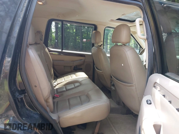 2003 Ford Explorer z VIN 1FMZU65K33UC42721, wystawiony jako IAAI lot #42485600 z przebiegiem 196 235 mil mil oraz . Historia ofert i sprzedaży dostępna na DreamBid. Obrazek 8.