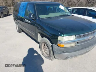 2004 Chevrolet Suburban LS with VIN 3GNEC16Z24G316520, listed as a IAAI auction lot 41331382 with 224,006 mi miles. Bid and sale history available at carsss.com. Image 6.