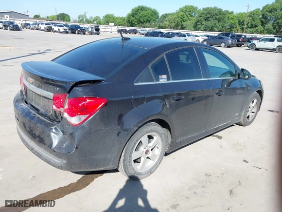2012 Chevrolet Cruze LT w/1LT with VIN 1G1PF5SC0C7318402, listed as a IAAI auction lot 41984527 with 188,671 mi miles. Bid and sale history available at carsss.com. Image 4.