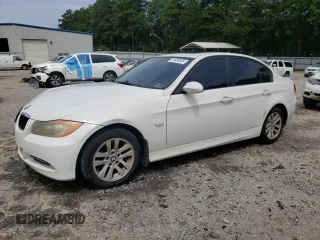 2007 BMW 3 Series 328i with VIN WBAVA33527PG39395, listed as a Copart auction lot 61638825 with 120,130 mi miles and Salvage title. Bid and sale history available at DreamBid. Image 1.