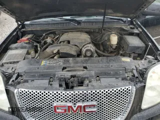 2011 GMC Yukon XL Denali z VIN 1GKS2MEF4BR140739, wystawiony jako Copart lot #50979175 z przebiegiem 237 005 mil mil oraz Szkody całkowita. Historia ofert i sprzedaży dostępna na DreamBid. Obrazek 13.