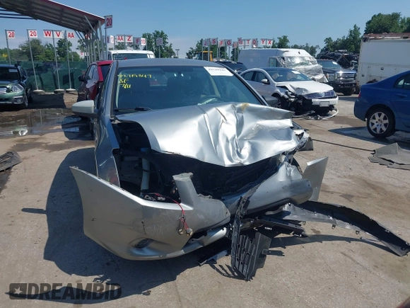 2011 Nissan Sentra 2.0 z VIN 3N1AB6AP9BL636499, wystawiony jako IAAI lot #42719347 z przebiegiem 199 162 mil mil oraz . Historia ofert i sprzedaży dostępna na DreamBid. Obrazek 13.