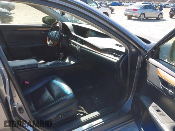 2014 Lexus ES 300h с VIN JTHBW1GG6E2071083, выставлен на аукционе IAAI как лот 41772226 с пробегом 140 710 миль миль и . История ставок и продаж доступна на DreamBid. Изображение 5.