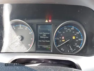 2018 Toyota RAV4 XLE with VIN JTMRFREV1JJ259705, listed as a IAAI auction lot 41779233 with 73,099 mi miles. Bid and sale history available at carsss.com. Image 7.
