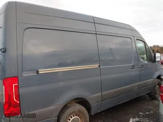 2019 Mercedes-Benz Sprinter Cargo Van with VIN WD4PF0CD9KP065019, listed as a IAAI auction lot 41070270 with 187,464 mi miles. Bid and sale history available at carsss.com. Image 14.