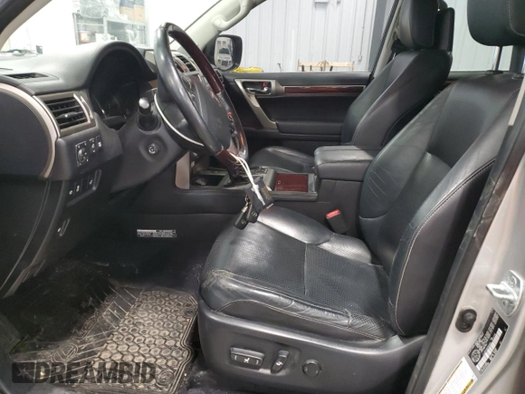 2014 Lexus GX 460 Luxury z VIN JTJJM7FX2E5069205, wystawiony jako Copart lot #89219335 z przebiegiem 154 878 mil mil oraz Szkody całkowita. Historia ofert i sprzedaży dostępna na DreamBid. Obrazek 7.