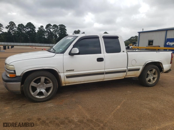 1999 Chevrolet Silverado 1500 LS with VIN 2GCEC19WXX1293785, listed as a Copart auction lot 71960714 with 257,214 mi miles and Salvage Title. Bid and sale history available at carsss.com. Image 1.