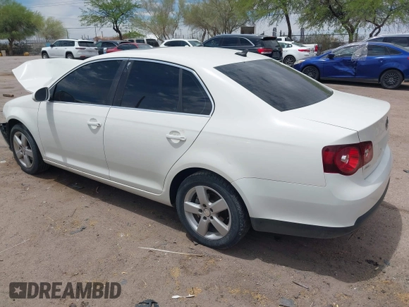 2008 Volkswagen Jetta SE z VIN 3VWRM71K38M176776, wystawiony jako IAAI lot #42244339 z przebiegiem 183 673 mil mil oraz . Historia ofert i sprzedaży dostępna na DreamBid. Obrazek 3.