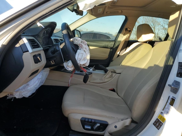 2018 BMW 3 Series 320i xDrive with VIN WBA8A3C56JA491448, listed as a Copart auction lot 83124214 with 116,869 mi miles and Salvage Title. Bid and sale history available at carsss.com. Image 7.