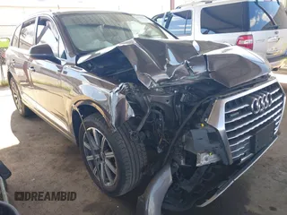 2018 Audi Q7 Premium Plus z VIN WA1LHAF79JD044647, wystawiony jako IAAI lot #41666009 z przebiegiem 60 087 mil mil oraz . Historia ofert i sprzedaży dostępna na DreamBid. Obrazek 1.
