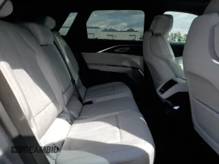 2024 Cadillac LYRIQ Luxury z VIN 1GYKPRRK6RZ104038, wystawiony jako Copart lot #51623145 z przebiegiem Nie podano mil oraz Szkody całkowita. Historia ofert i sprzedaży dostępna na DreamBid. Obrazek 11.