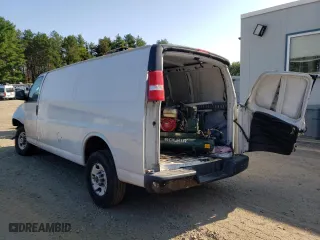 2018 GMC Savana Cargo Van with VIN 1GTW7BFP2J1253399, listed as a Copart auction lot 71021024 with 111,273 mi miles and Salvage Title. Bid and sale history available at carsss.com. Image 2.