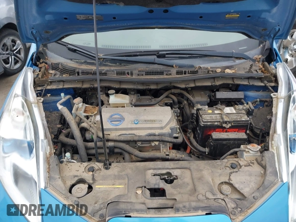 2012 Nissan LEAF SL with VIN JN1AZ0CP0CT024663, listed as a IAAI auction lot 42136940 with 39,101 mi miles. Bid and sale history available at carsss.com. Image 10.