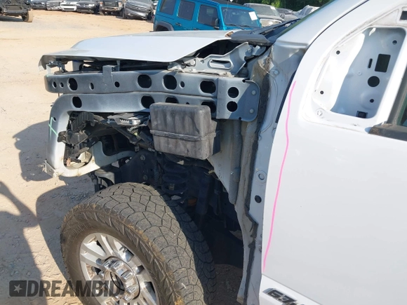 2019 Ford F-250 XL z VIN 1FT7W2BT4KEE35979, wystawiony jako IAAI lot #42140207 z przebiegiem 87 519 mil mil oraz . Historia ofert i sprzedaży dostępna na DreamBid. Obrazek 21.
