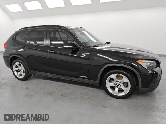 2014 BMW X1 sDrive28i with VIN WBAVM1C58EVW50919, listed as a Copart auction lot 49608985 with 219,971 mi miles and Clean Title. Bid and sale history available at carsss.com. Image 4.