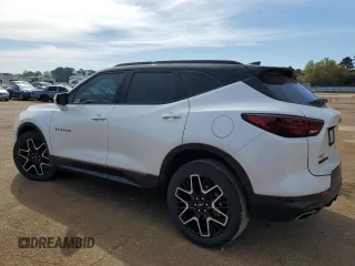 2023 Chevrolet Blazer RS z VIN 3GNKBKRS5PS168410, wystawiony jako Copart lot #49607305 z przebiegiem 30 682 mil mil oraz Szkoda całkowita • Salvage title. Historia ofert i sprzedaży dostępna na DreamBid. Obrazek 2.