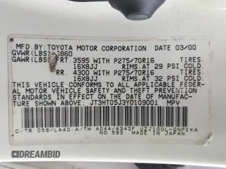 2000 Toyota Land Cruiser with VIN JT3HT05J3Y0109001, listed as a IAAI auction lot 41782386 with 269,810 mi miles. Bid and sale history available at carsss.com. Image 9.