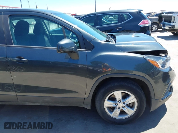 2020 Chevrolet Trax LS с VIN 3GNCJKSBXLL222340, выставлен на аукционе IAAI как лот 42072480 с пробегом 42 272 миль миль и . История ставок и продаж доступна на DreamBid. Изображение 18.