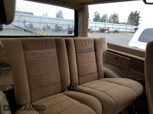 1987 Ford Bronco с VIN 1FMCU14T2HUA23081, выставлен на аукционе Copart как лот 45816865 с пробегом 74 385 миль миль и Чистый • Clean title. История ставок и продаж доступна на DreamBid. Изображение 10.