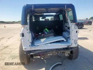 2024 Ford Bronco Outer Banks z VIN 1FMDE8BH8RLA81101, wystawiony jako Copart lot #56736785 z przebiegiem 5 437 mil mil oraz Szkoda całkowita • Salvage title. Historia ofert i sprzedaży dostępna na DreamBid. Obrazek 6.