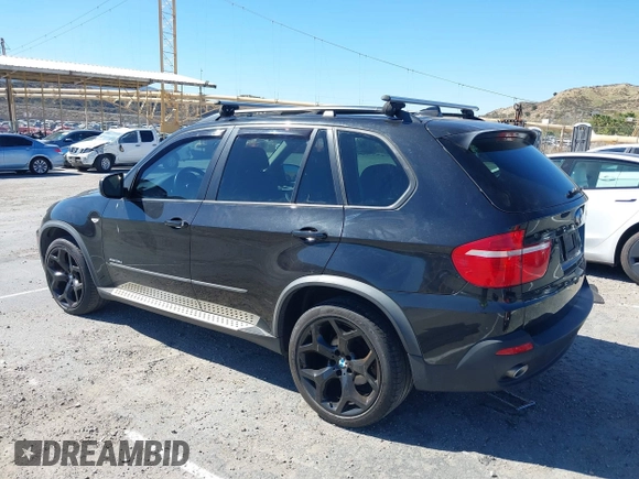 2010 BMW X5 35d with VIN 5UXFF0C5XALT77837, listed as a IAAI auction lot 41644437 with 145,583 mi miles. Bid and sale history available at carsss.com. Image 3.