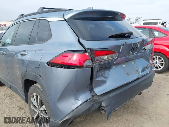 2022 Toyota Corolla Cross XLE with VIN 7MUDAABG6NV007009, listed as a IAAI auction lot 42409061 with 37,178 mi miles and . Bid and sale history available at DreamBid. Image 19.