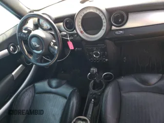 2012 MINI Hardtop S z VIN WMWSV3C54CTY19922, wystawiony jako Copart lot #48222395 z przebiegiem 129 699 mil mil oraz Szkoda całkowita • Salvage title. Historia ofert i sprzedaży dostępna na DreamBid. Obrazek 8.