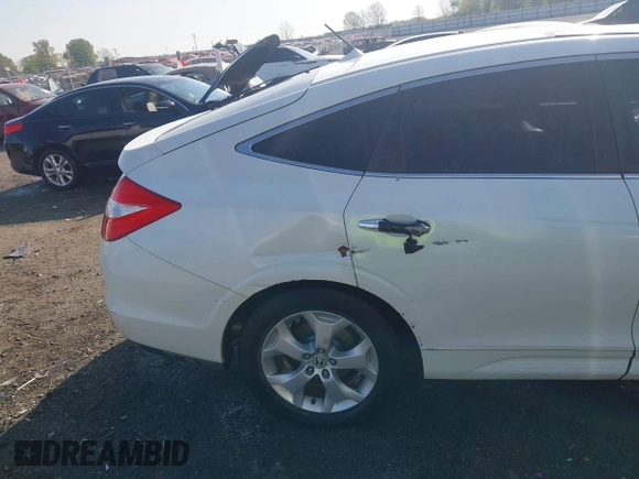 2010 Honda Crosstour EX-L with VIN 5J6TF1H53AL010680, listed as a IAAI auction lot 41904005 with 209,527 mi miles. Bid and sale history available at carsss.com. Image 19.