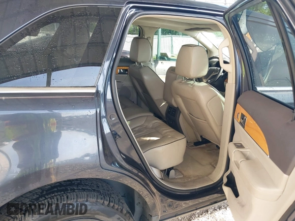 2014 Lincoln MKX with VIN 2LMDJ8JK9EBL16189, listed as a IAAI auction lot 42152268 with 215,862 mi miles and . Bid and sale history available at DreamBid. Image 8.