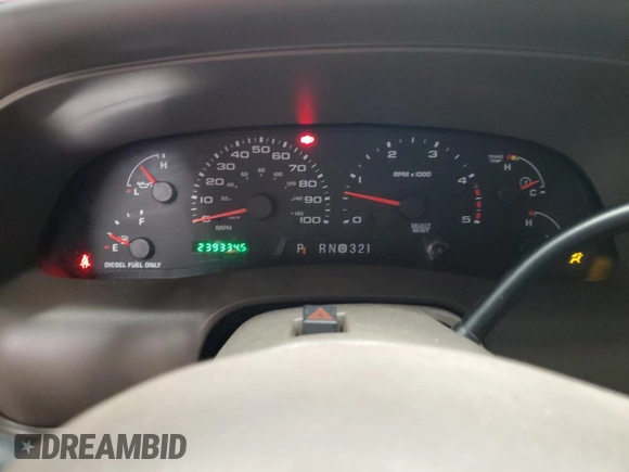2004 Ford Excursion Eddie Bauer z VIN 1FMSU45P84EB01639, wystawiony jako Copart lot #84080724 z przebiegiem 239 334 mil mil oraz Czysty tytuł • Clean title. Historia ofert i sprzedaży dostępna na DreamBid. Obrazek 9.
