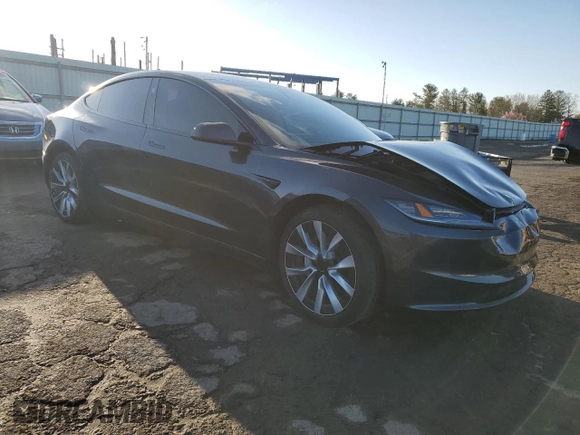 2024 Tesla Model 3 z VIN 5YJ3E1EA7RF760219, wystawiony jako Copart lot #52173225 z przebiegiem 6 730 mil mil oraz Szkoda całkowita • Salvage title. Historia ofert i sprzedaży dostępna na DreamBid. Obrazek 4.