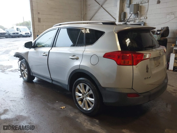 2015 Toyota RAV4 Limited with VIN JTMDFREV9FJ039553, listed as a IAAI auction lot 41975600 with 118,859 mi miles. Bid and sale history available at carsss.com. Image 3.