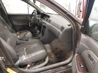 2001 Toyota Camry LE z VIN JT2BF28K110307972, wystawiony jako IAAI lot #41652522 z przebiegiem 201 631 mil mil oraz . Historia ofert i sprzedaży dostępna na DreamBid. Obrazek 5.