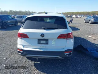 2022 Volkswagen Taos SE с VIN 3VVRX7B29NM069379, выставлен на аукционе IAAI как лот 42045400 с пробегом 45 788 миль миль и . История ставок и продаж доступна на DreamBid. Изображение 16.