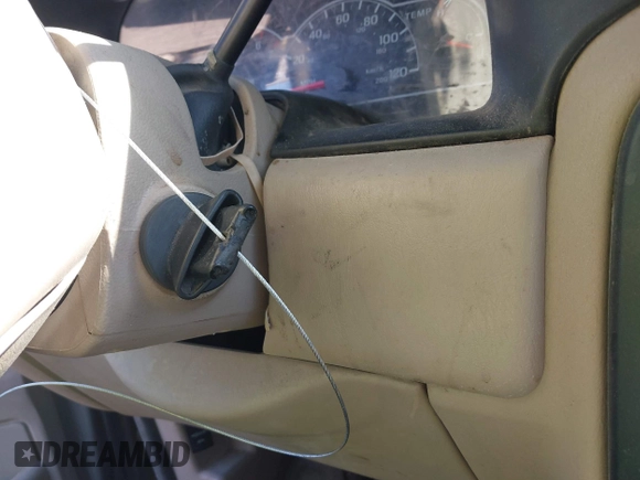 2003 Ford Windstar SE with VIN 2FMZA52473BB65706, listed as a IAAI auction lot 41300897 with 160,965 mi miles and . Bid and sale history available at DreamBid. Image 11.