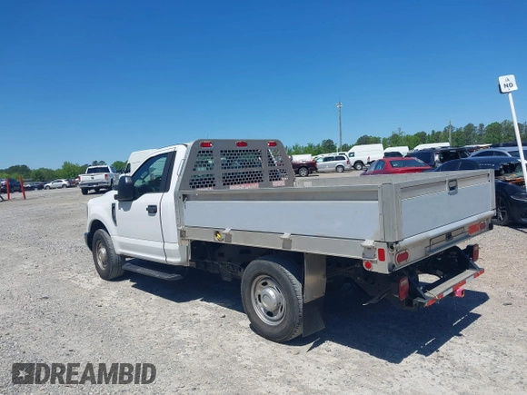 2019 Ford Super Duty F-250 SRW XL with VIN 1FDBF2A69KED43087, listed as a IAAI auction lot 41982751 with 98,528 mi miles. Bid and sale history available at carsss.com. Image 3.