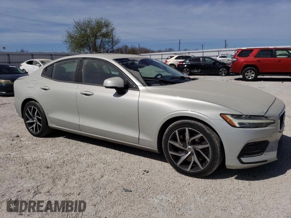 2019 Volvo S60 Momentum with VIN 7JRA22TK2KG001461, listed as a Copart auction lot 42370613 with 23,534 mi miles. Bid and sale history available at carsss.com. Image 4.