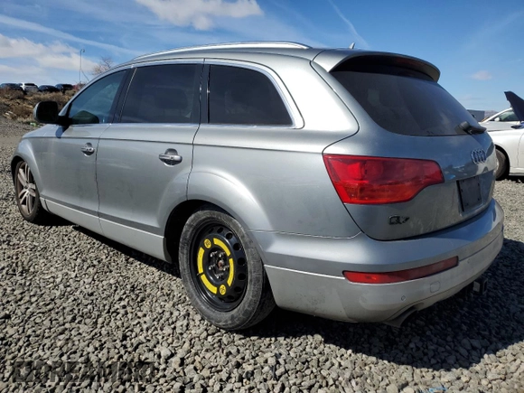 2007 Audi Q7 Premium with VIN WA1BV74L97D089684, listed as a Copart auction lot 46530464 with 133,732 mi miles and Salvage title. Bid and sale history available at DreamBid. Image 2.