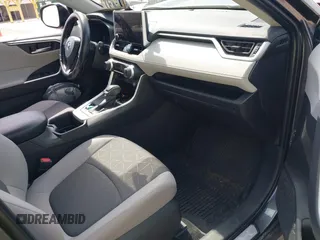 2024 Toyota RAV4 XLE with VIN 2T3P1RFV4RC481948, listed as a IAAI auction lot 42167101 with 8,044 mi miles and . Bid and sale history available at DreamBid. Image 5.