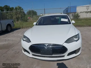 2016 Tesla Model S 70 kWh Battery with VIN 5YJSA1E16GF129997, listed as a IAAI auction lot 42108270 with 1 mi miles. Bid and sale history available at carsss.com. Image 6.