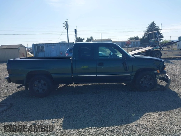 2004 Chevrolet Silverado 1500 LS with VIN 2GCEC19T441315295, listed as a IAAI auction lot 41957885 with 221,217 mi miles and . Bid and sale history available at DreamBid. Image 13.