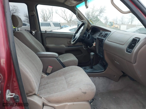 2000 Toyota 4Runner with VIN JT3GM84R5Y0062150, listed as a IAAI auction lot 41281527 with 204,705 mi miles. Bid and sale history available at carsss.com. Image 5.