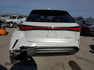 2024 Lexus RX 350 z VIN JTJCHMAA6R2016769, wystawiony jako Copart lot #87454404 z przebiegiem 16 804 mil mil oraz Szkoda całkowita • Salvage title. Historia ofert i sprzedaży dostępna na DreamBid. Obrazek 6.