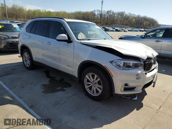 2015 BMW X5 xDrive35i with VIN 5UXKR0C5XF0K56501, listed as a Copart auction lot 52255845 with 0 mi miles and Clean Title. Bid and sale history available at carsss.com. Image 4.