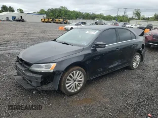 2011 Volkswagen Jetta SEL z VIN 3VWLZ7AJ0BM373488, wystawiony jako Copart lot #58927715 z przebiegiem 161 540 mil mil oraz Szkoda całkowita • Salvage title. Historia ofert i sprzedaży dostępna na DreamBid. Obrazek 1.