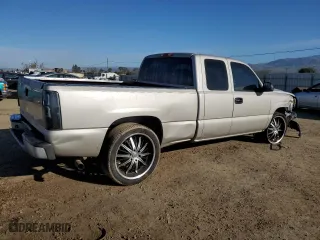2006 Chevrolet Silverado 1500 LS with VIN 1GCEC19X86Z113816, listed as a Copart auction lot 44945075 with 153,592 mi miles and Non Repairable. Bid and sale history available at carsss.com. Image 3.