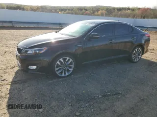 2015 Kia Optima SX z VIN 5XXGR4A75FG414549, wystawiony jako Copart lot #50324365 z przebiegiem 65 219 mil mil oraz Czysty tytuł • Clean title. Historia ofert i sprzedaży dostępna na DreamBid. Obrazek 1.