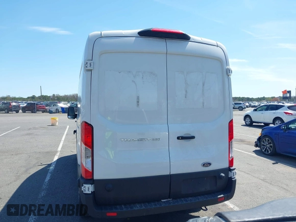 2024 Ford Transit Cargo z VIN 1FTBR1C84RKA39388, wystawiony jako IAAI lot #42069825 z przebiegiem 20 851 mil mil oraz . Historia ofert i sprzedaży dostępna na DreamBid. Obrazek 16.